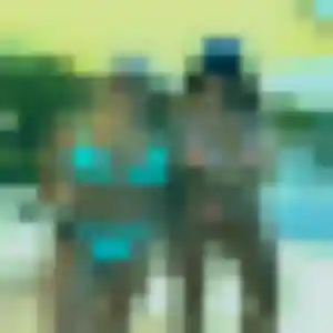 Zoe, 22 ans, en ligne à Saintes pour un rencontre cougar
