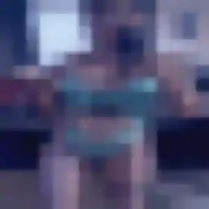 Priscilla (25 ans) à Valbonne propose un rencontre cougar ce soir
