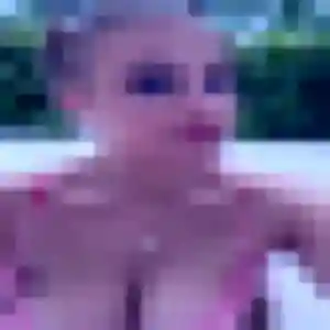 Natacha, 21 ans, en ligne à Vaugneray pour une rencontre coquine