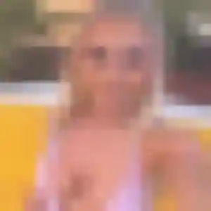 Elvire, fille de 19 ans propose rencontre cougar à Verneuil-sur-Seine