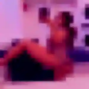 Agnes (34 ans) à Villeneuve-la-Garenne propose une rencontre maintenant